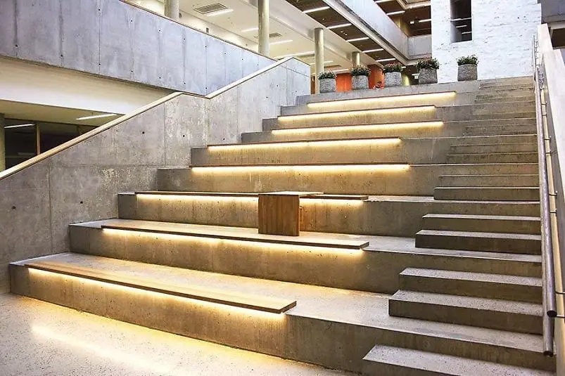 Rådhuskvartalet Kristiansand. Transformasjon av kvartalet ved Øvre torv i Kvadraturen til sitt moderne og framtidsrettede administrasjonssenter.