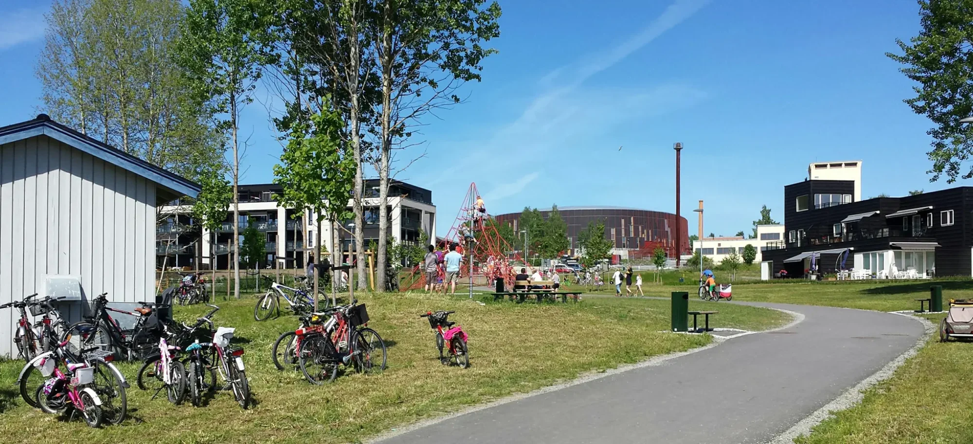 Nordviken, Martodden, Hamar. Boligområde med utsikt til Mjøsa, og grønne og landlige omgivelser.